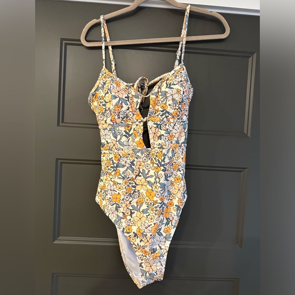 Cupshe Floral One Piece Swimsuit - Orange and Blue